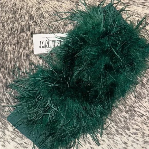12th Tribe CHANEL EMERALD FAUX FEATHER TOP, Sz Small NWT - Picture 7 of 12